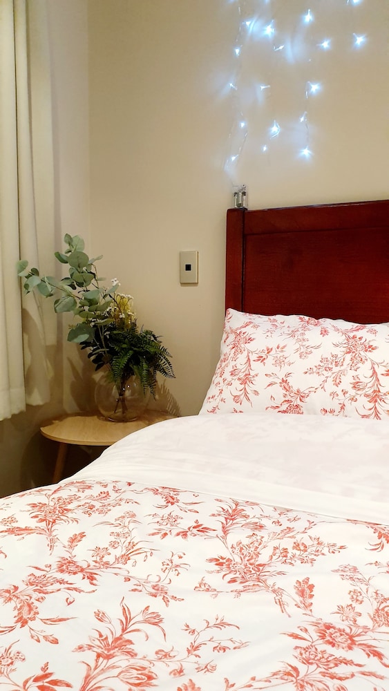 Private 2 Bedroom at the Mount main Beach