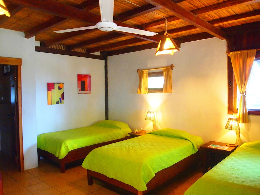 Cuna Luna Hosteria