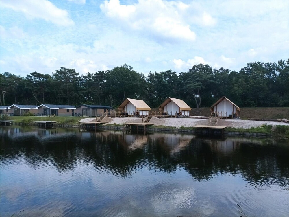 Tent Lodge With Airco, Lakeside