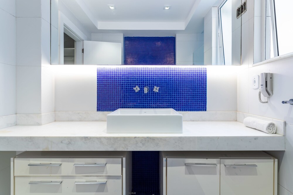 De Paiva - Modern 1-bedroom in Leblon