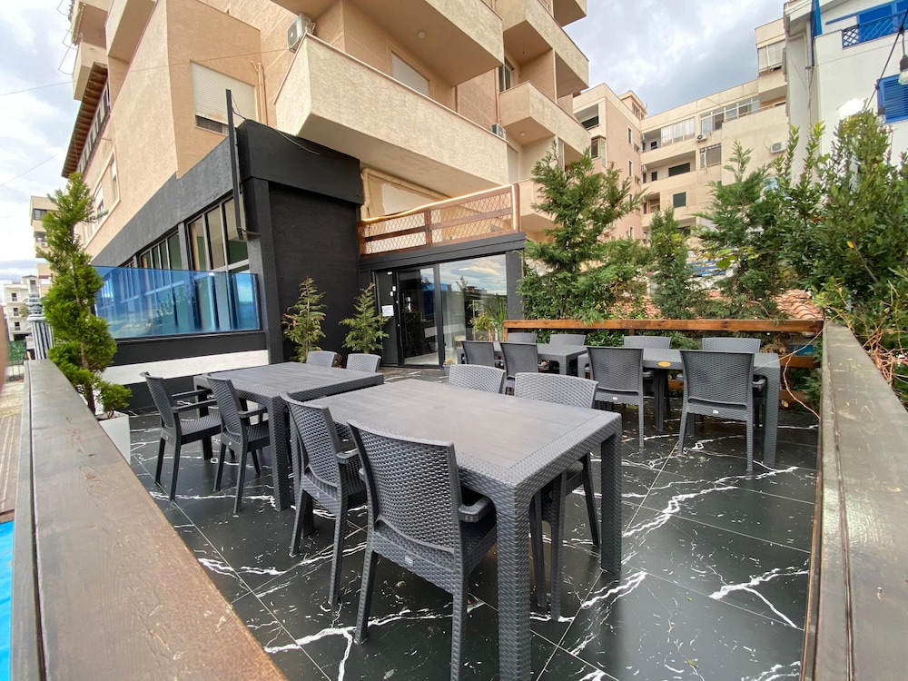 Enles Hotel