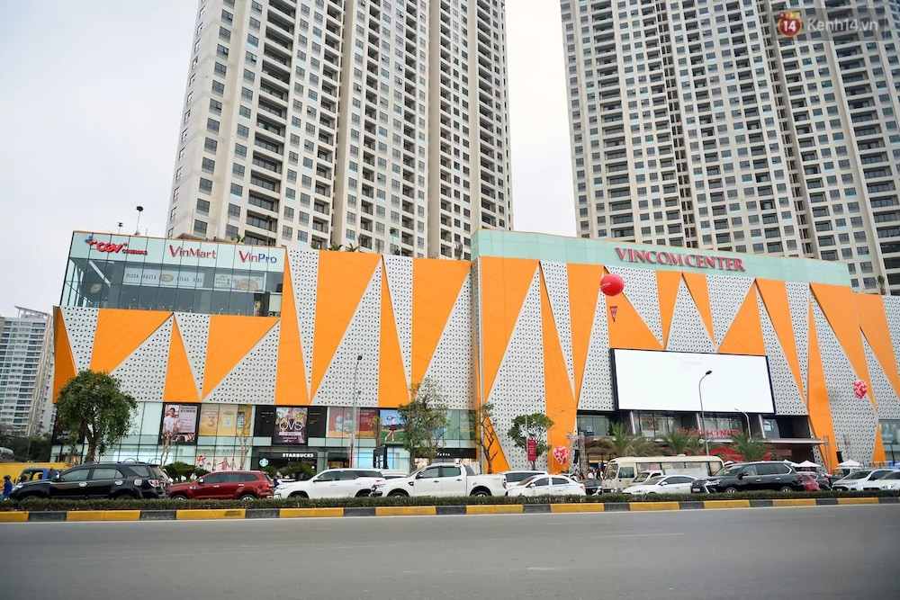 Bayhomes D'Capitale Serviced Apartment