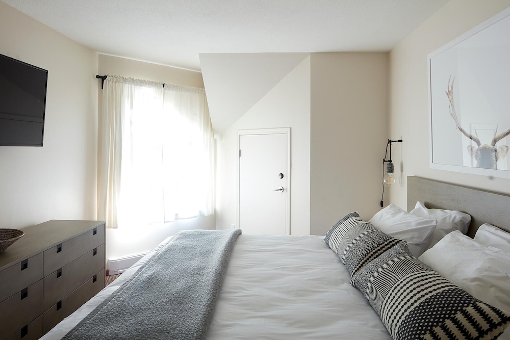 70 Lagoons - Image 4