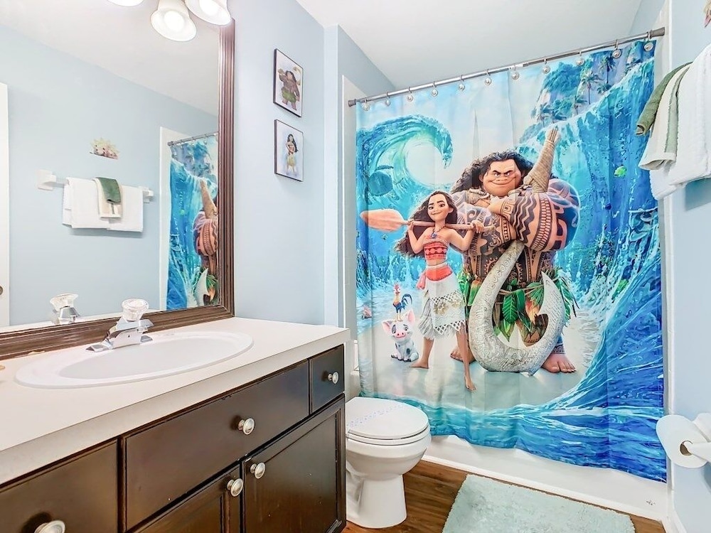 Themed 3-Bedroom Townhome w/Private Pool Near Disney - Windsor Palms 3 Townhouse