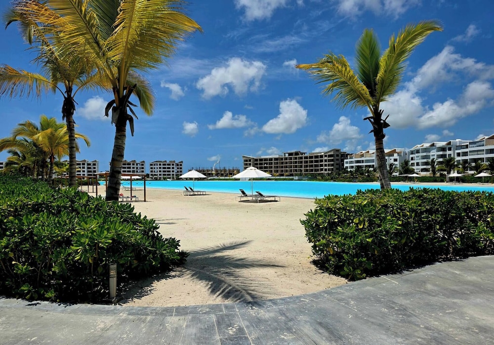 Oasis Turquesa Punta Cana Crystal Lagoon