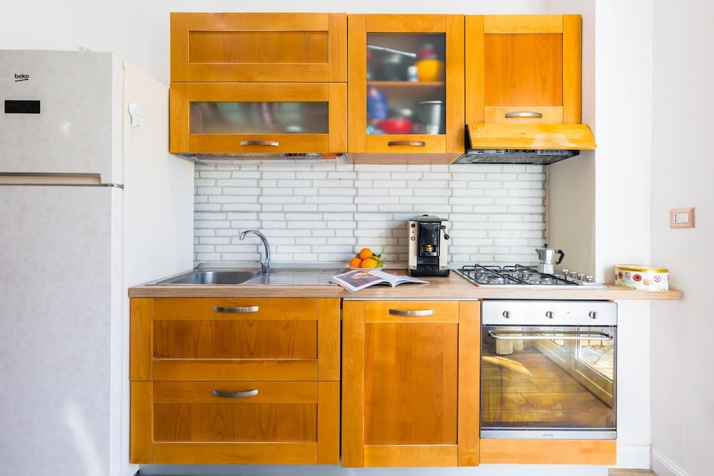 Bright Apartment With Private Parking Space