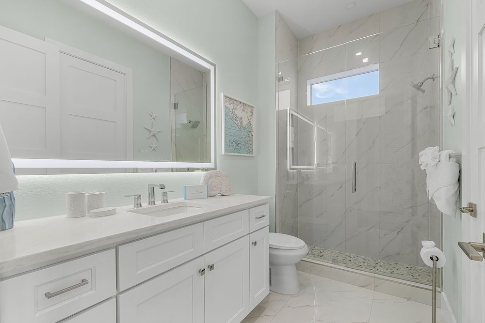 141 Brand New Luxury 6br/6ba Build W/ Heated Pool! 6 Bedroom Home