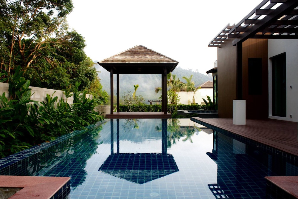 Ozone Villa