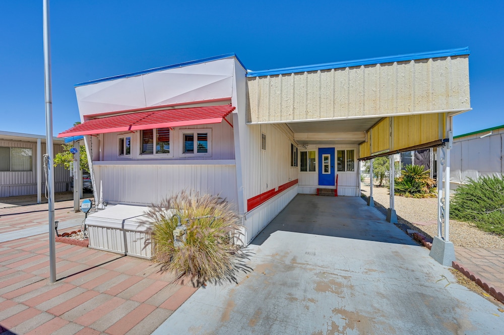 Pet-friendly Yuma Vacation Rental w/ Pool Access! view 5
