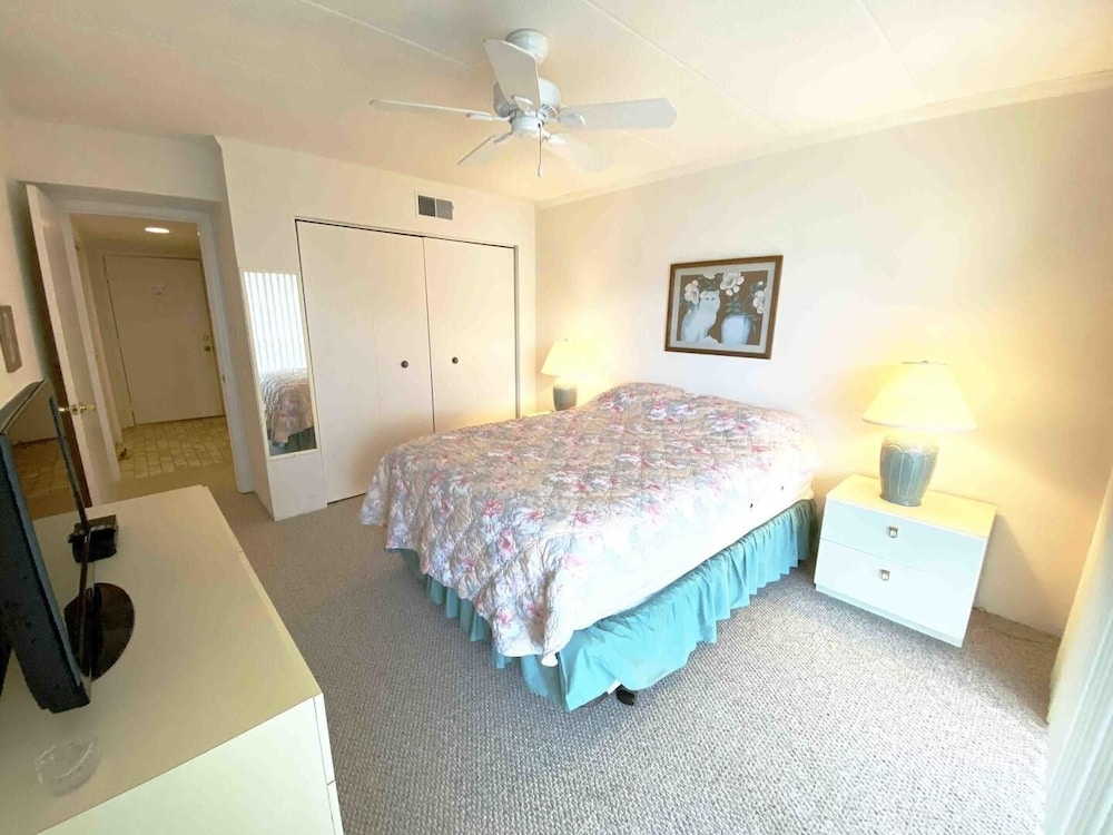 Ocean Princess 207 1 Br condo by RedAwning