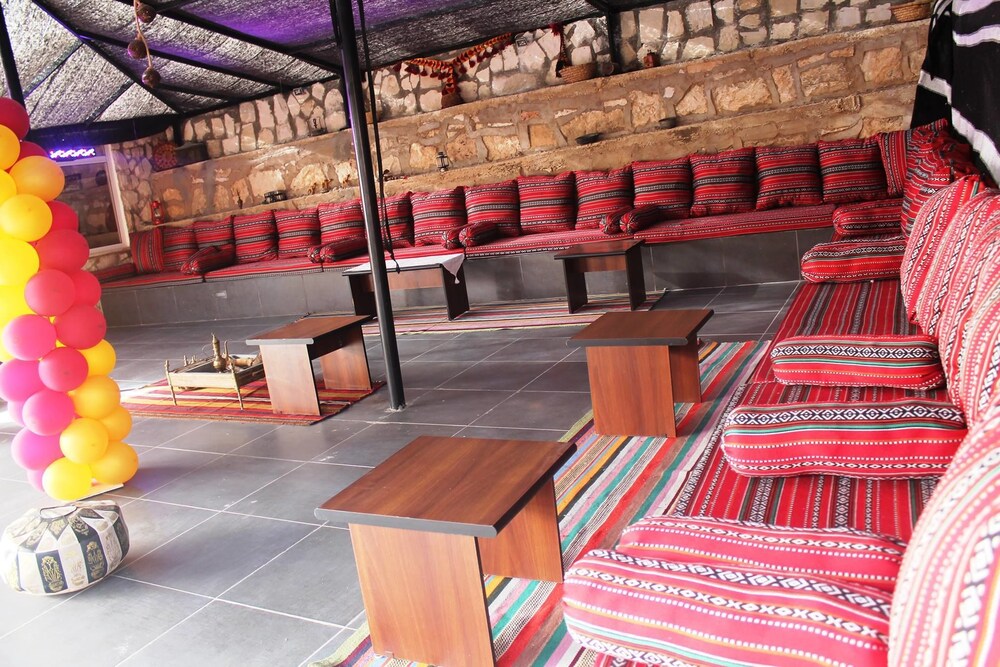 Town of Nebo Hotel