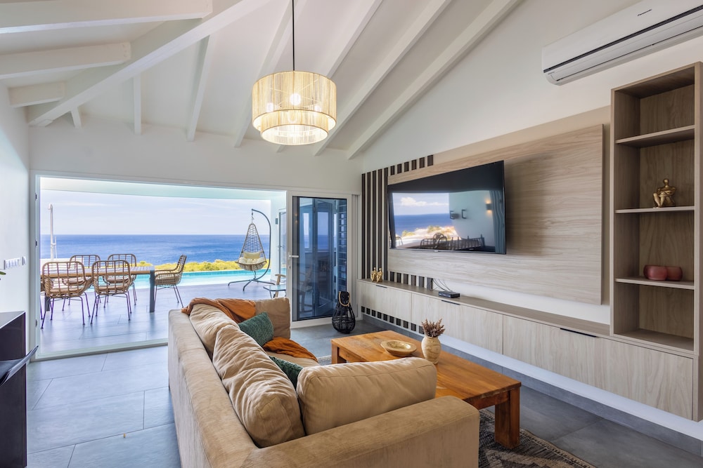 Coral Estate Holidays