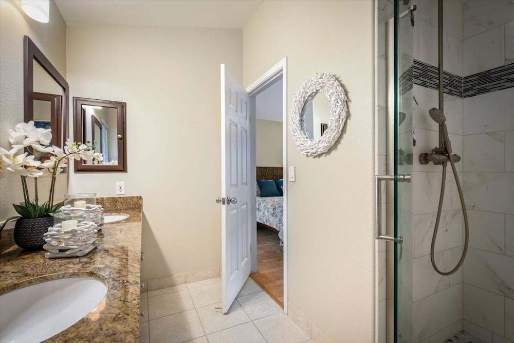 Hale Kona 2 Bedroom Home