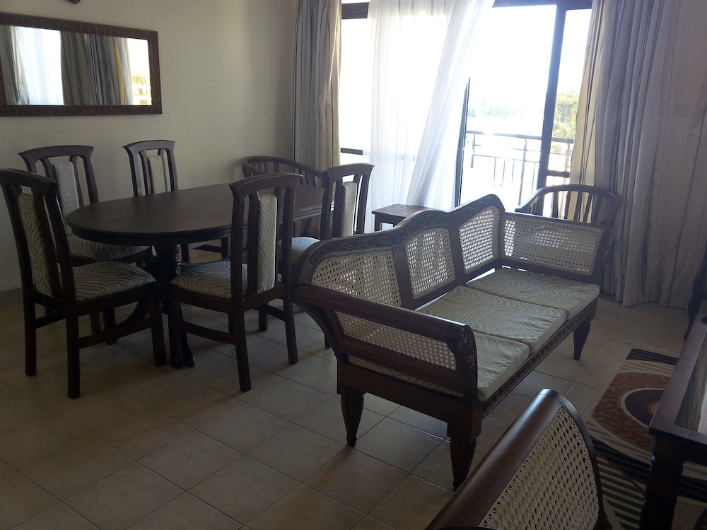 Tamasha Cottages