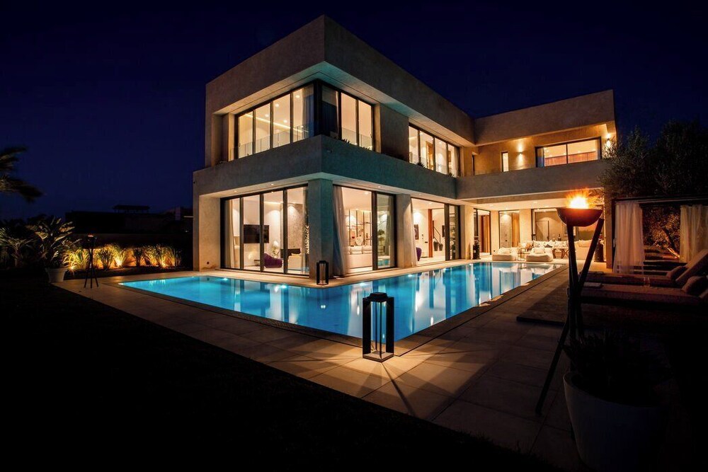 Villa Blanchette Marrakech – Villa Élégante avec Piscine Chauffée et Spa Privatif