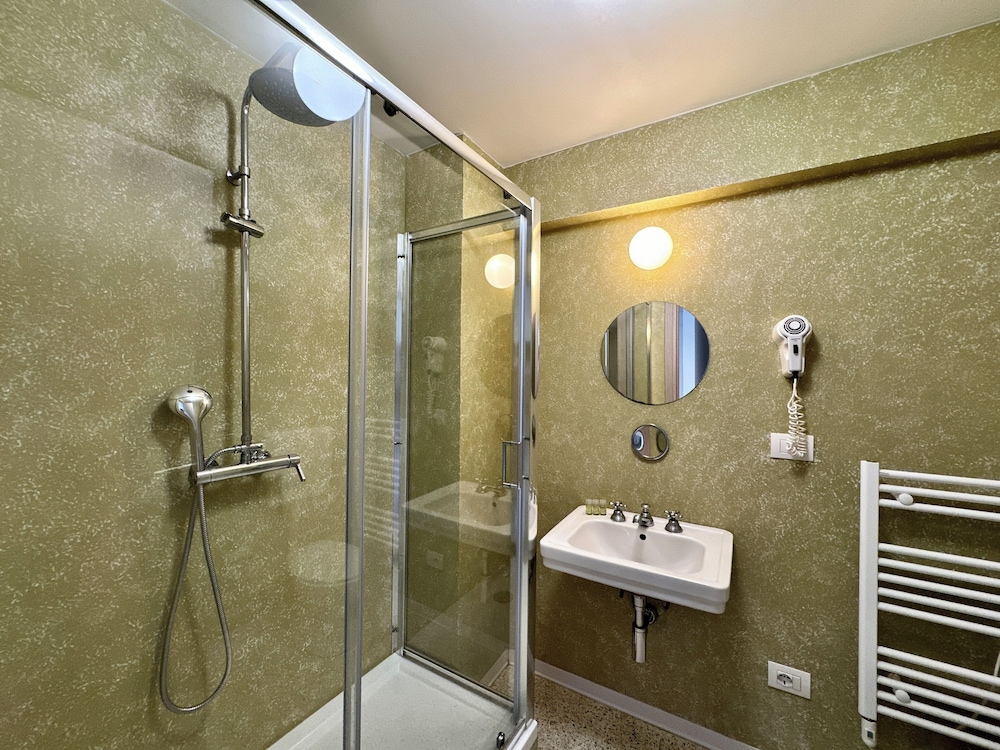 Navigli Apartments