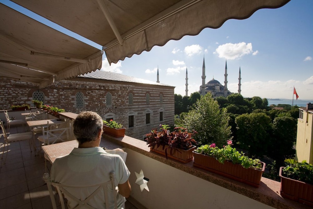 Hotel Turkoman becomes Turkoman Otel. - Image 23