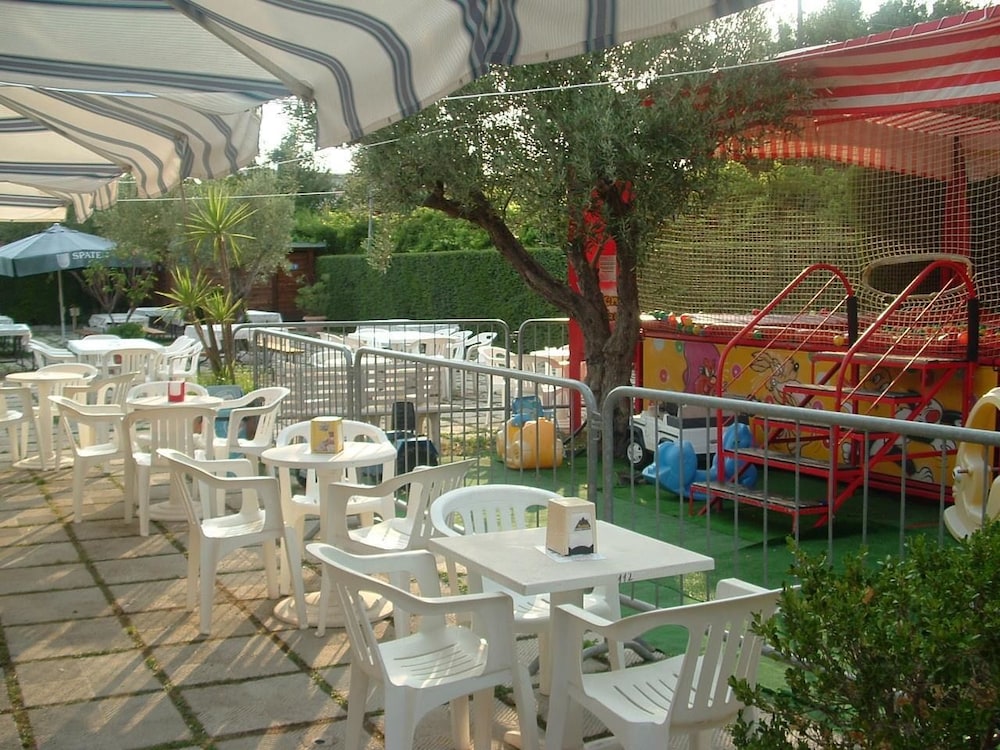 Sena Park Village photo 4