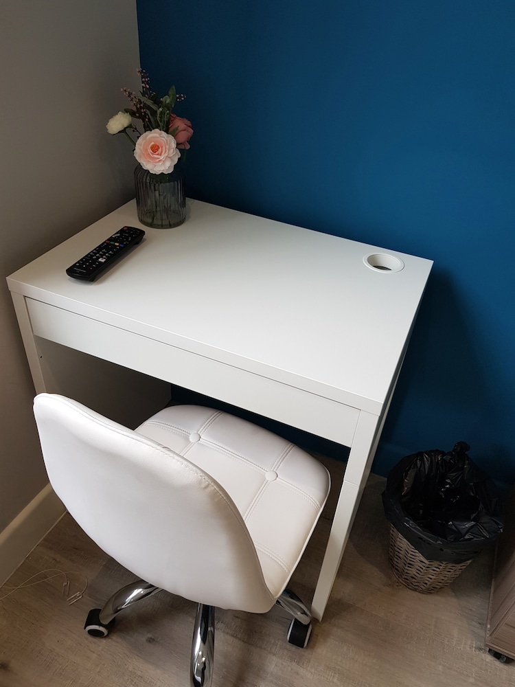 Toynbee Street Ro 4 · Charming Room In Tower Hamlets