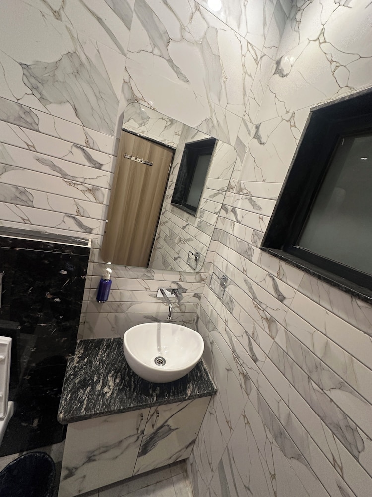 Hotel Vrinda Shridhar