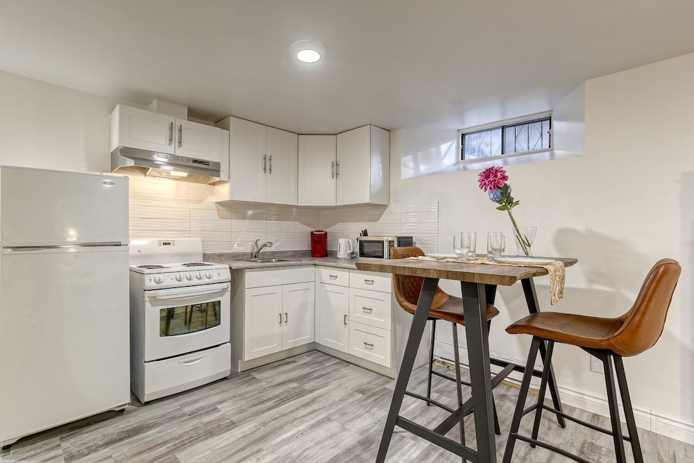 Montreal Suites - Image 4