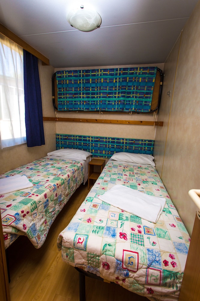 Arena Stupice Camping Homes