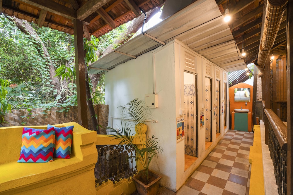 goSTOPS Lite Goa, Calangute