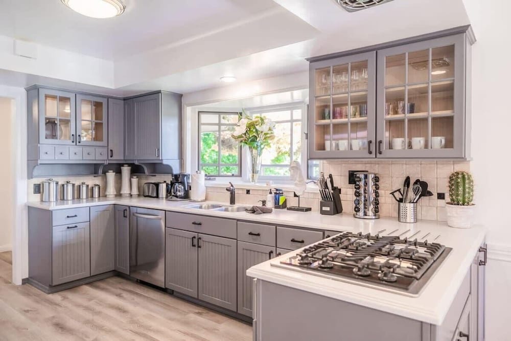 @ Marbella Lane - Serene Ranch Style Home W/pool
