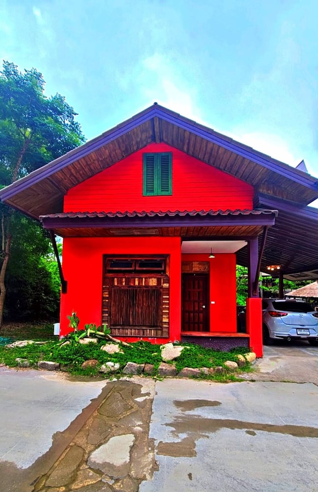 Bang Phra Resort Near Si Racha