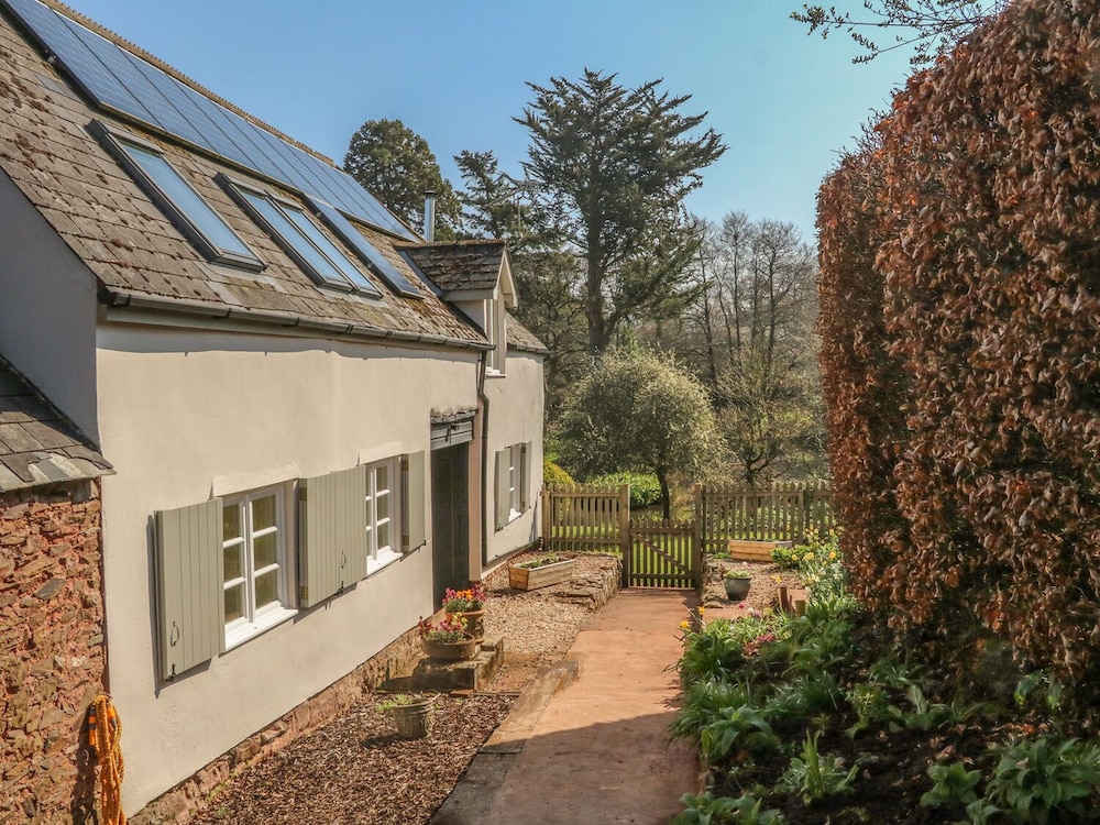 Upper Barn Cottage view 2