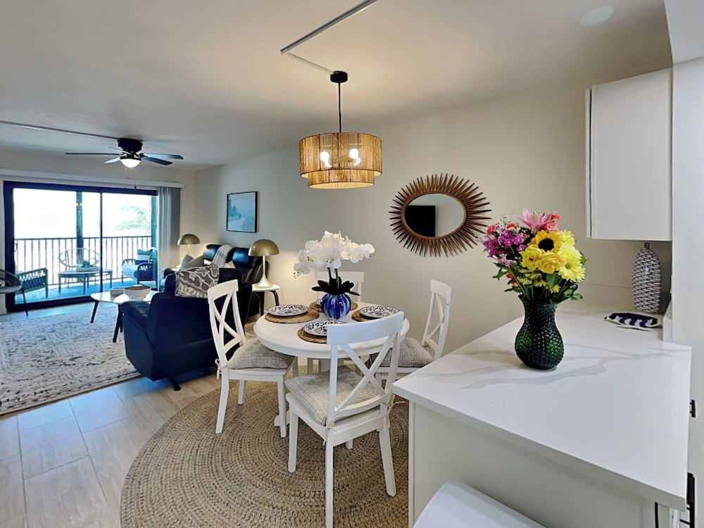 Seaside 3 by Distinctive Beach Rentals