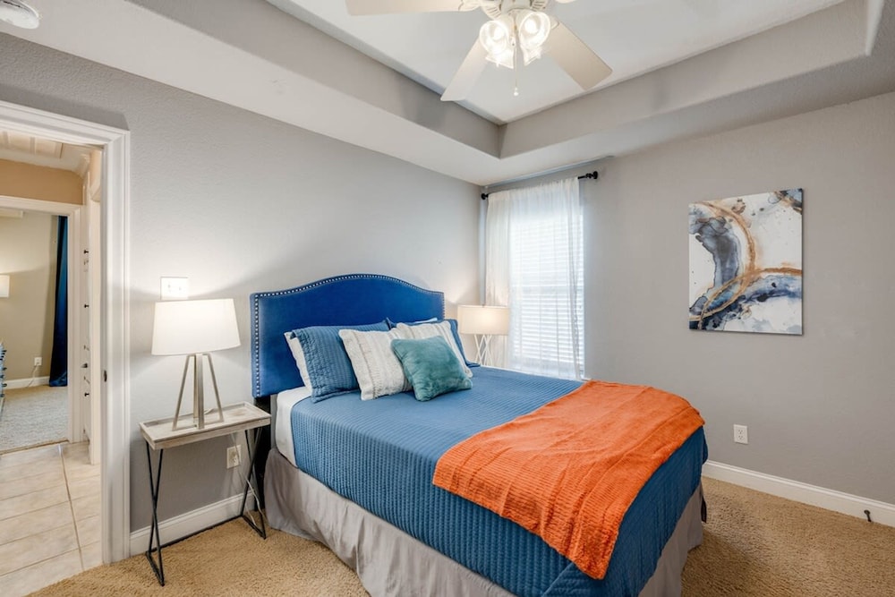 4bed 3bath Close2a M Santa s Wonderland Hospital L2 EV