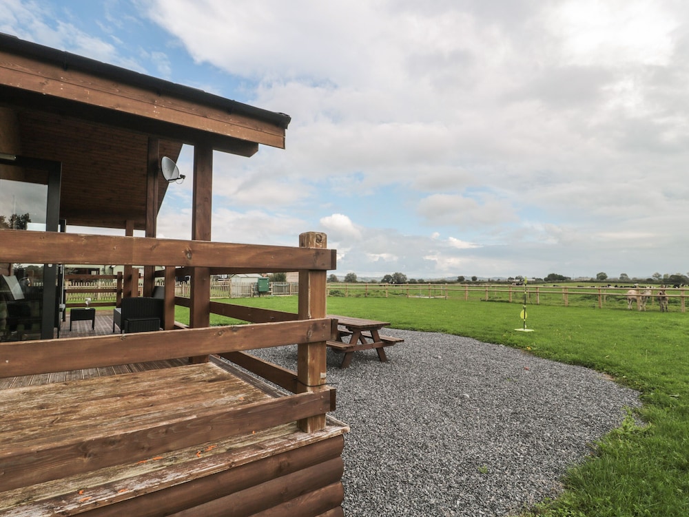 The Lodge at Crossroads Farm