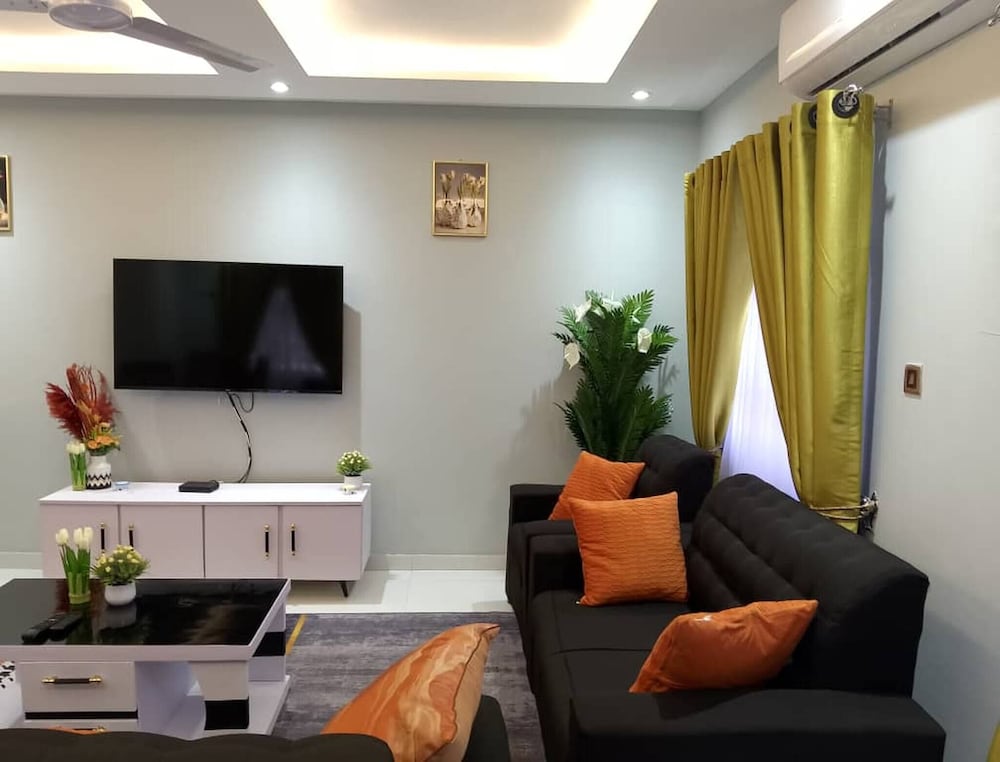Spacious 3BR Apartment in Adentan With City Views