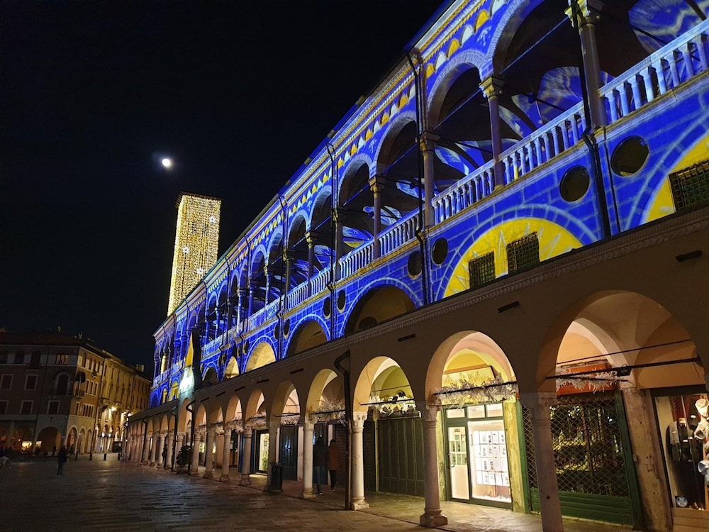 Officine Cavour Apartments