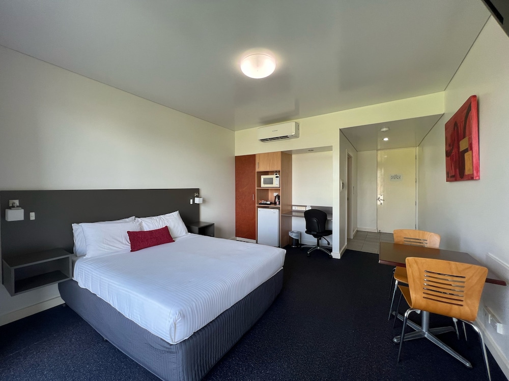 Country Roads Motor Inn Dysart