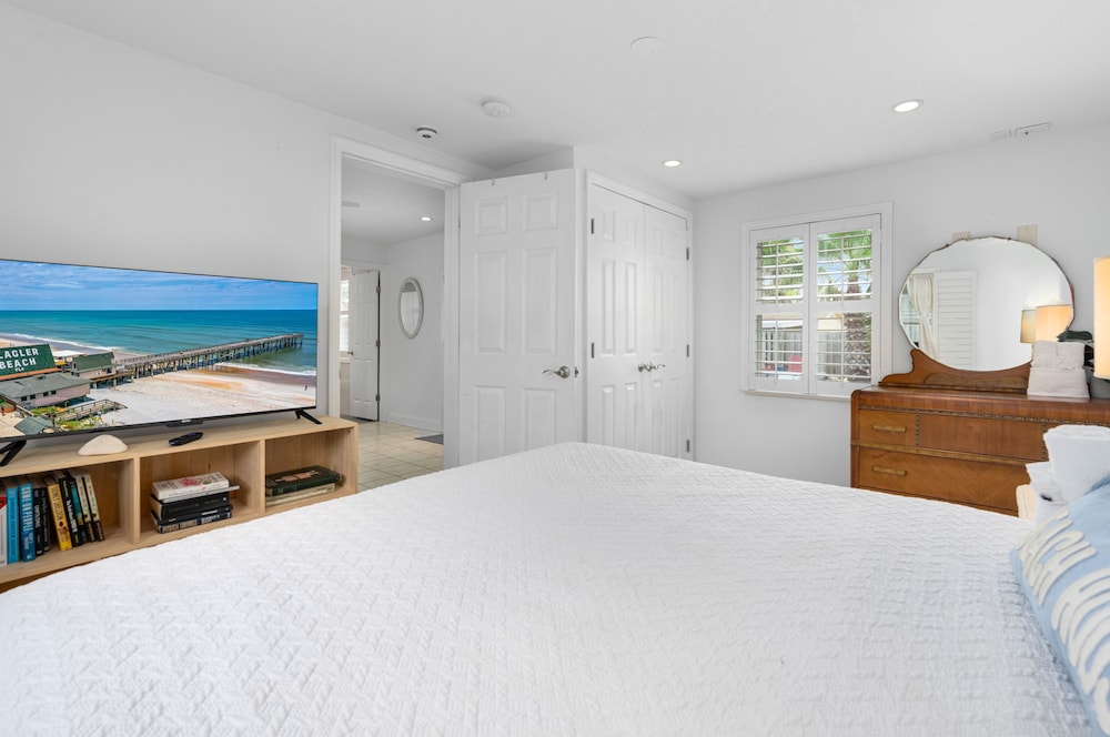 The CrabTrap at Flagler Beach by Distinctive Beach Rentals