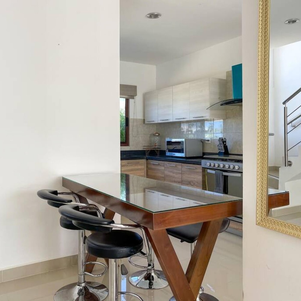 Prime Location House at Cerritos Great Price