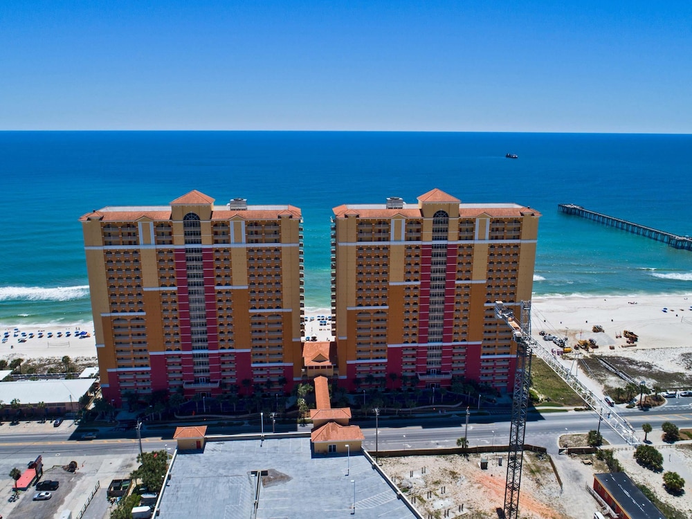 Calypso Beach Resort by Panhandle Getaways