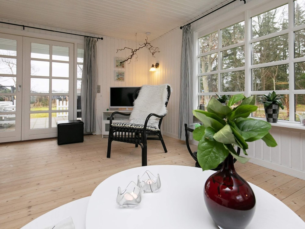 6 Person Holiday Home in Hals
