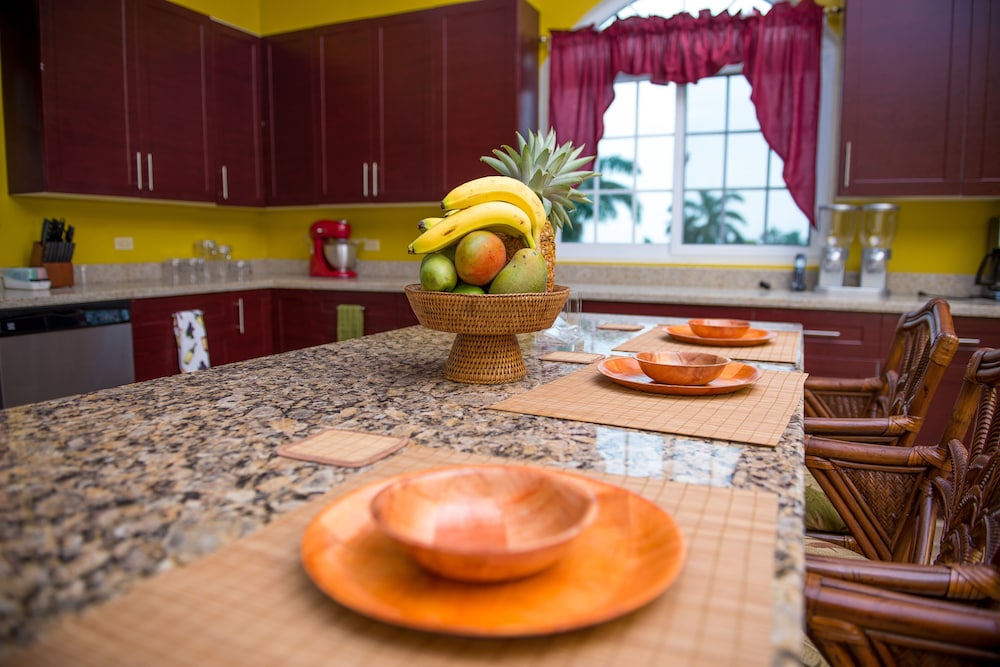 Villa Sweet Villa