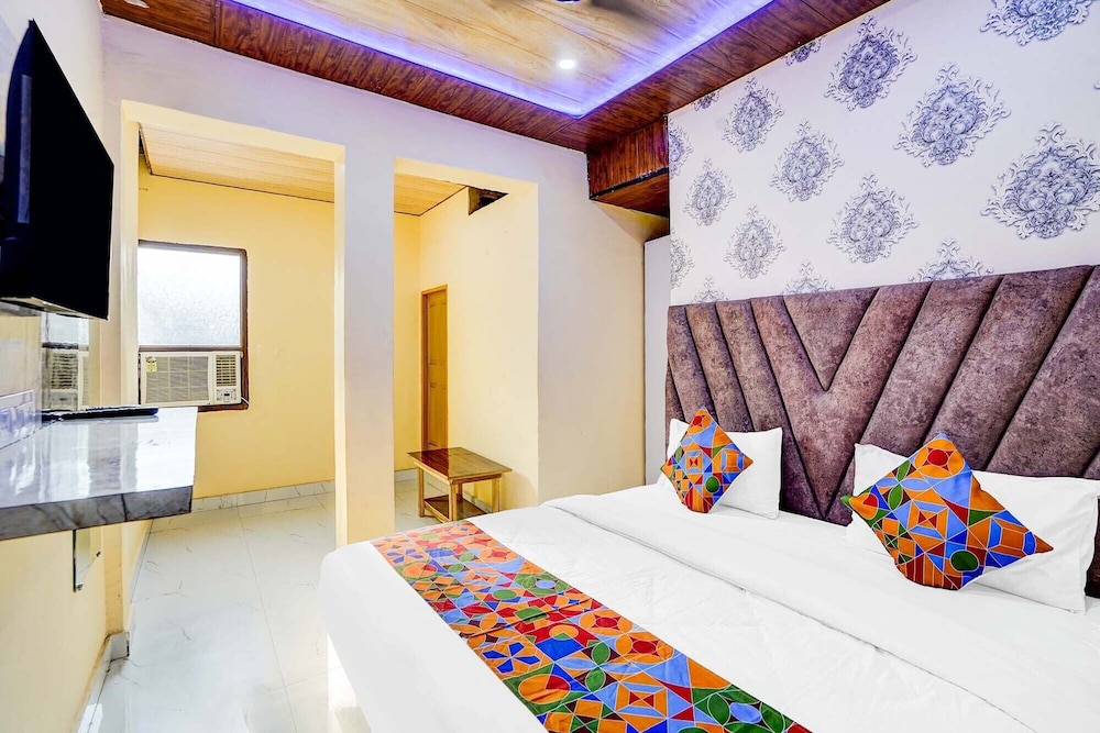 Fabhotel Ratraksh