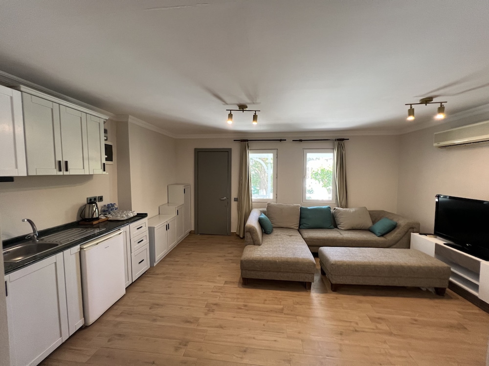 Moonshine Otel & Süitler - Image 18