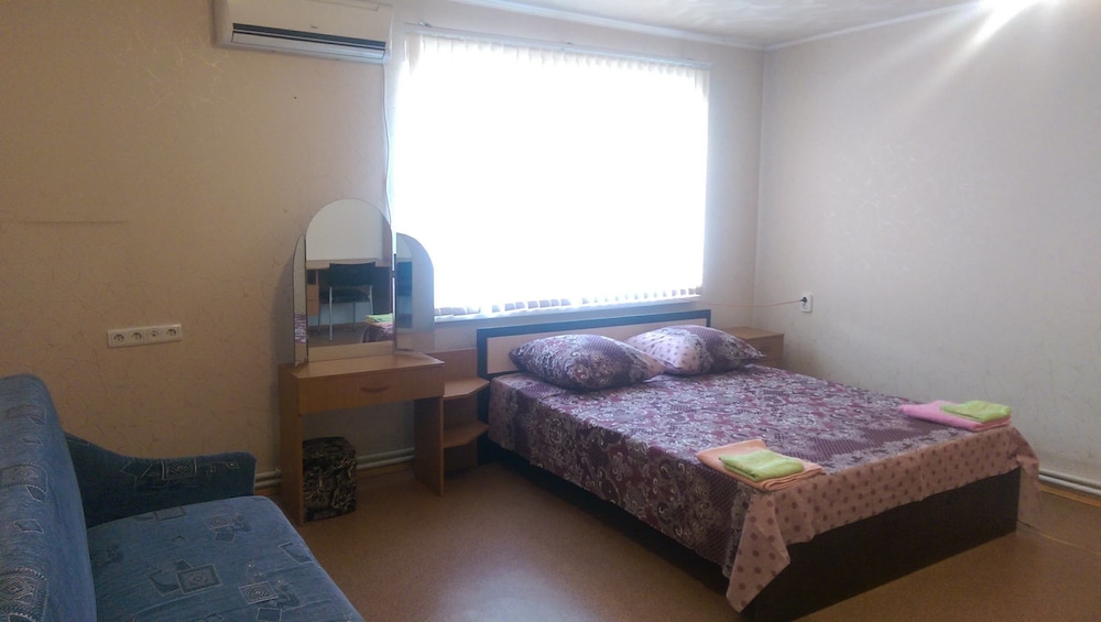 Guest House on Griboedovsky 27a - hostel