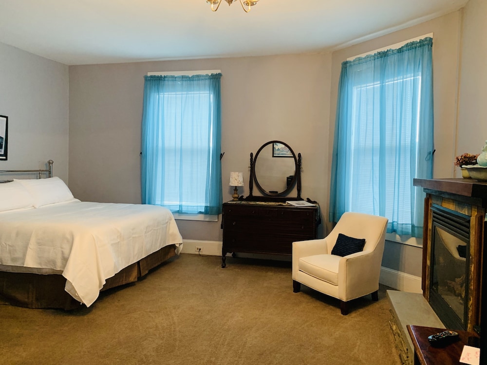 The Hotel Belvidere