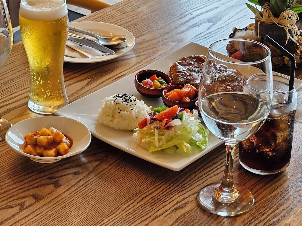 Cheonjiyeon Crystal Hotel 48