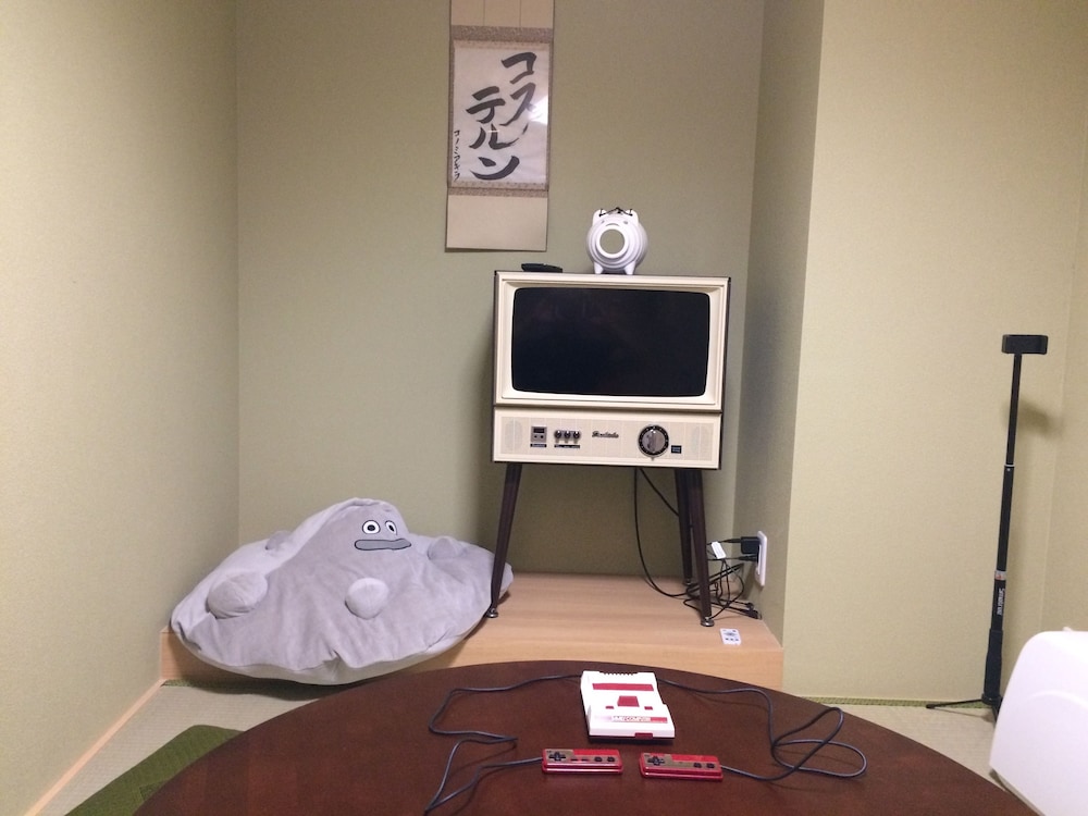 bnb+ Costelun Akiba - Hostel, Caters to Women