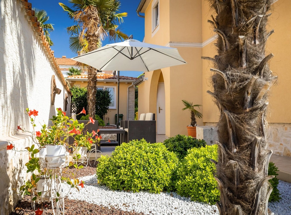 Apartment in Porec Near the Sea and Beaches