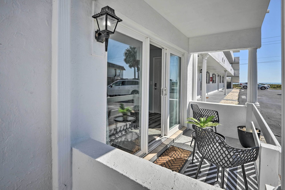 Oceanside Ormond Beach Condo, Steps to Shore!