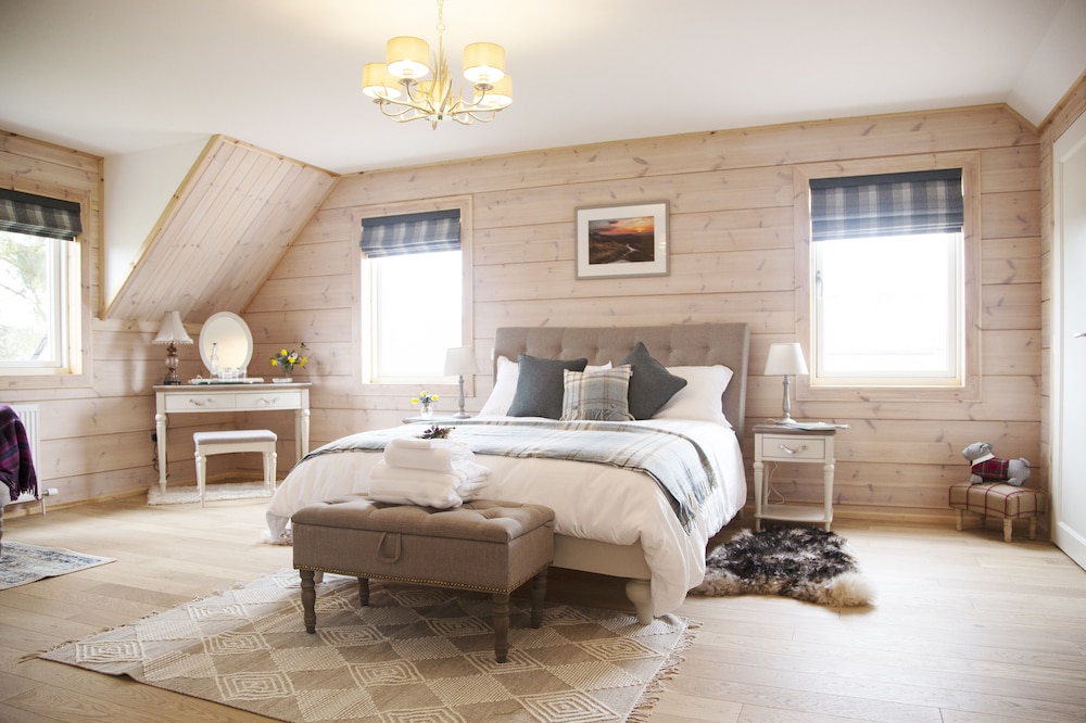 Netherton Farm Lodge view 5